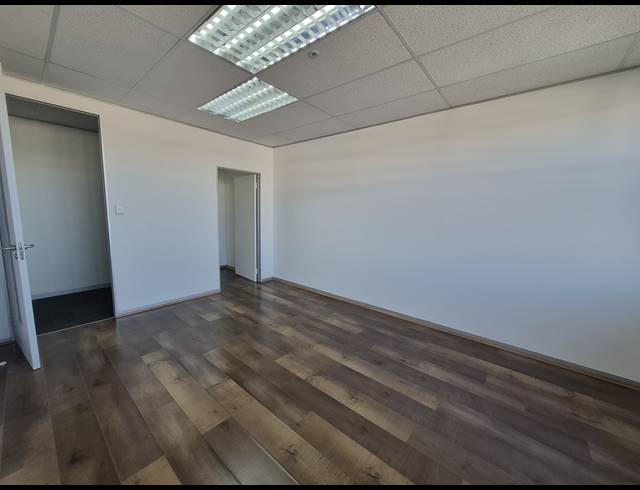 25M² OFFICE TO LET IN SANDTON CENTRAL